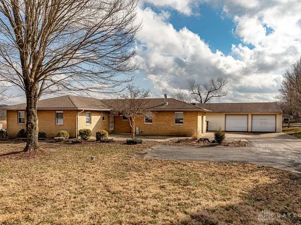8179 Pleasant Valley Rd, Camden, OH 45311