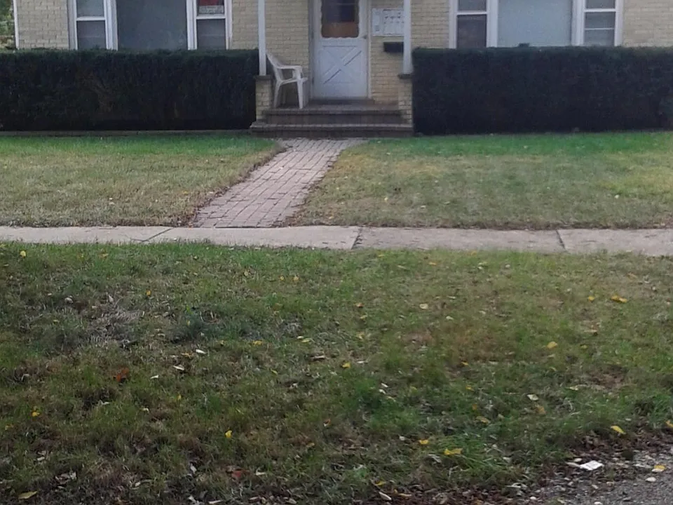 237 W Slade St #1