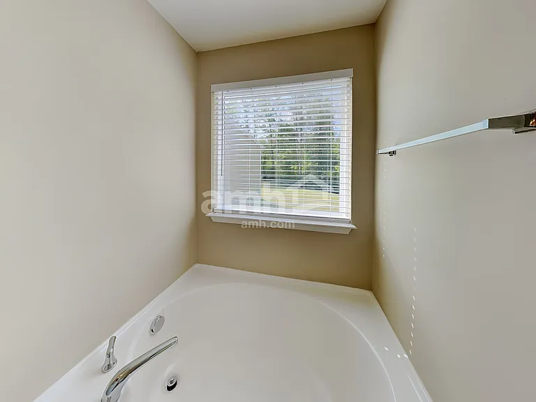 1300 Cathedral Rock Ct — Photo 11