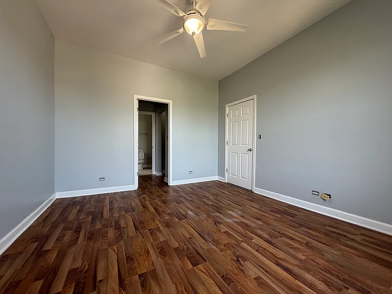 5837 S Calumet Ave #3S — Photo 8