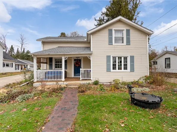 1263 Sharon Copley Rd, Sharon Center, OH 44274