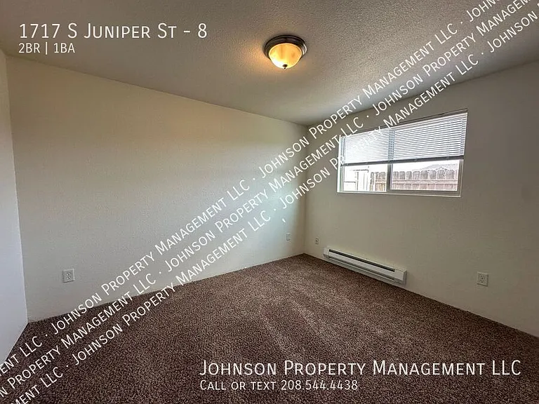 1717 S Juniper St #8 — Photo 7