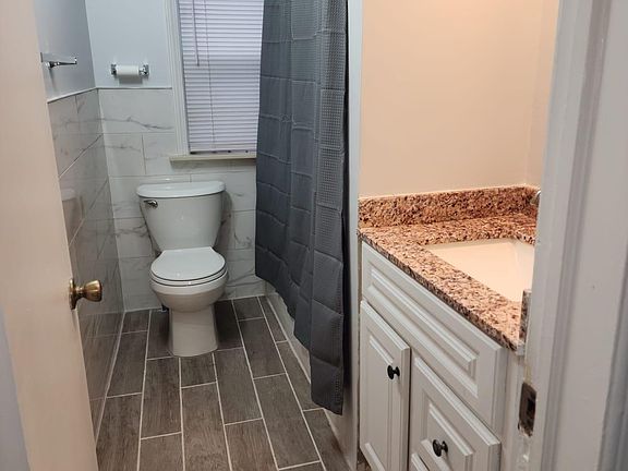 5th image of 24043 Powers Ave