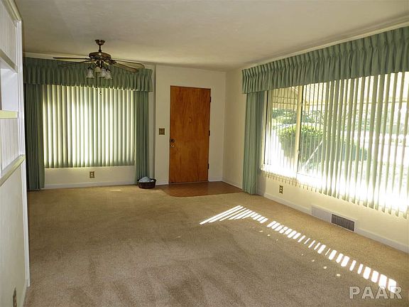 4th image of 104 Cypress Ave