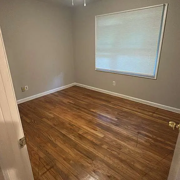 1737 Emerson Ave — Photo 5