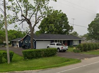 16495 Galena Rd, Plano, IL 60545