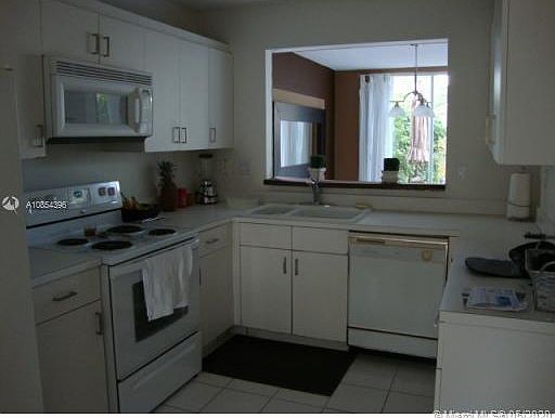 4th image of 5157 NW 102nd Ct