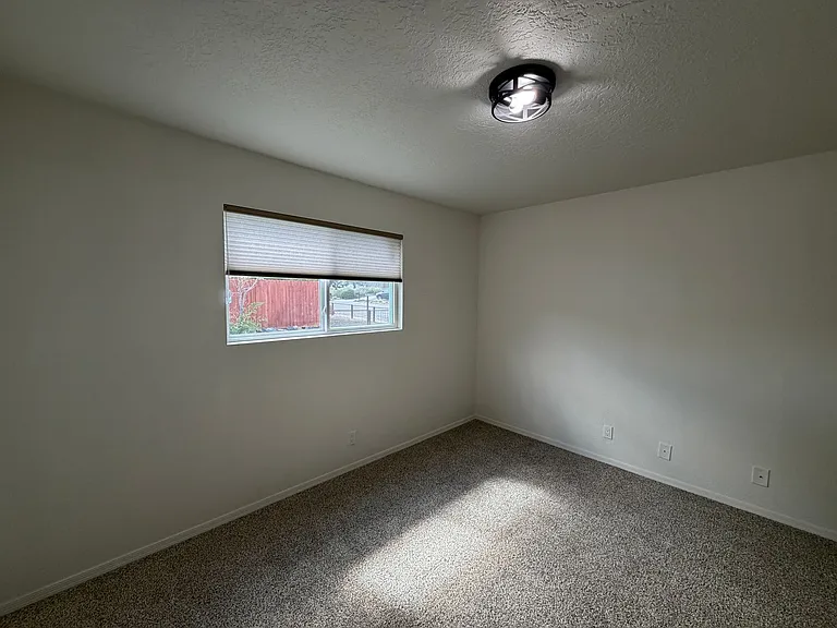 5608 Drake Ave NW — Photo 9