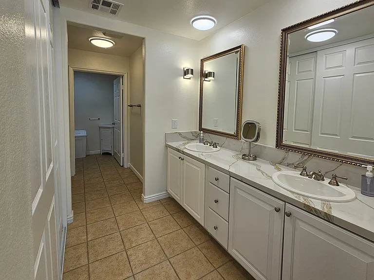 45245 Seeley Dr #18D — Photo 11