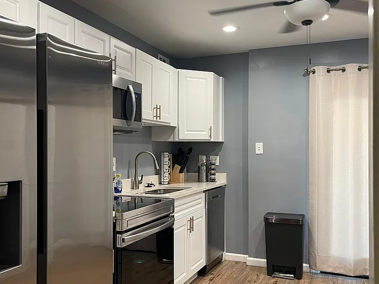 2914 S Mendenhall Rd — Photo 26
