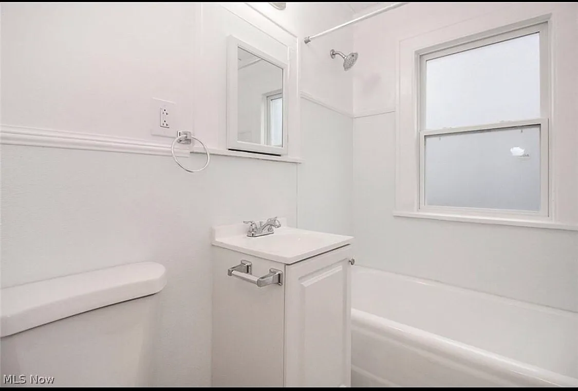 Studio, 600 sqft, $870 — Photo 3