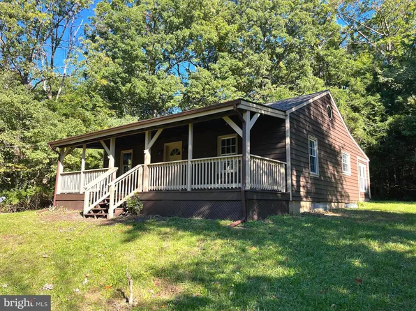 568 Cedar Grove Rd, Winchester, VA 22603