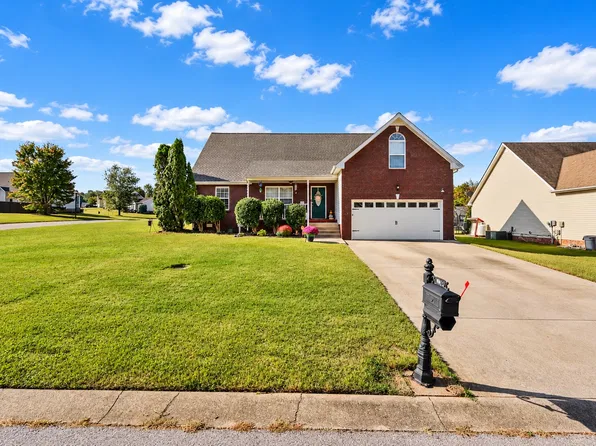 1224 Viewmont Dr, Clarksville, TN 37040