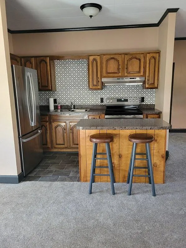 2 bed, 1256 sqft, $1,750 — Photo 2