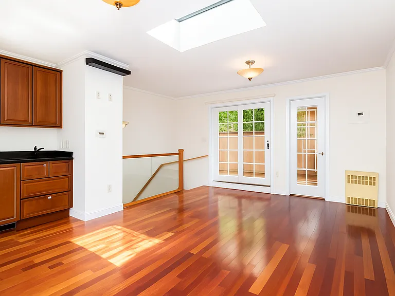 603 Henry St #1 — Photo 13