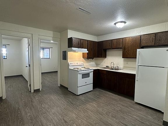 4th image of 1141 28th St W #2