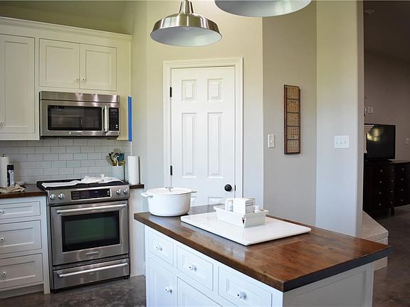 5th image of 135 Tankersley Ln