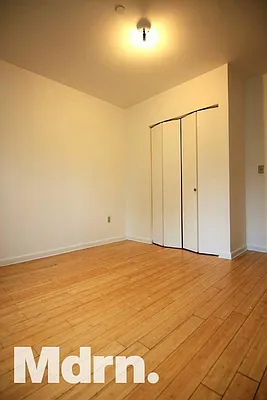 Rented by Mdrn Residential | media 14