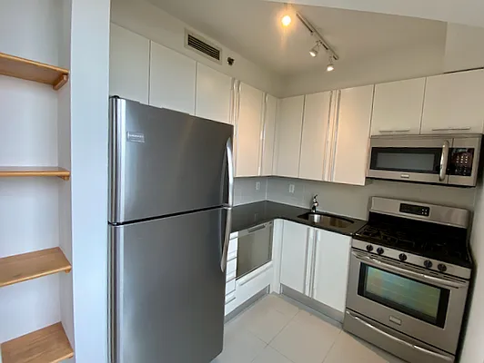 Rented by Corcoran | media 8