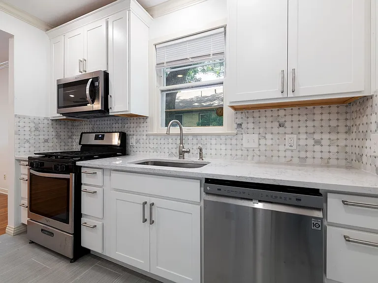 3213 Hampton Rd — Photo 8