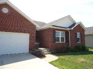 218 Madison Rae Blvd, Shepherdsville, KY 40165