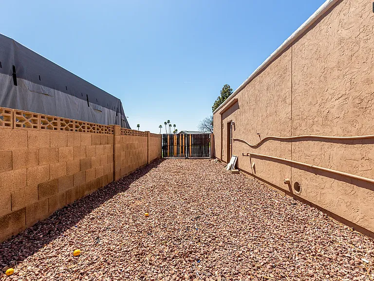 4403 S Terrace Rd — Photo 21