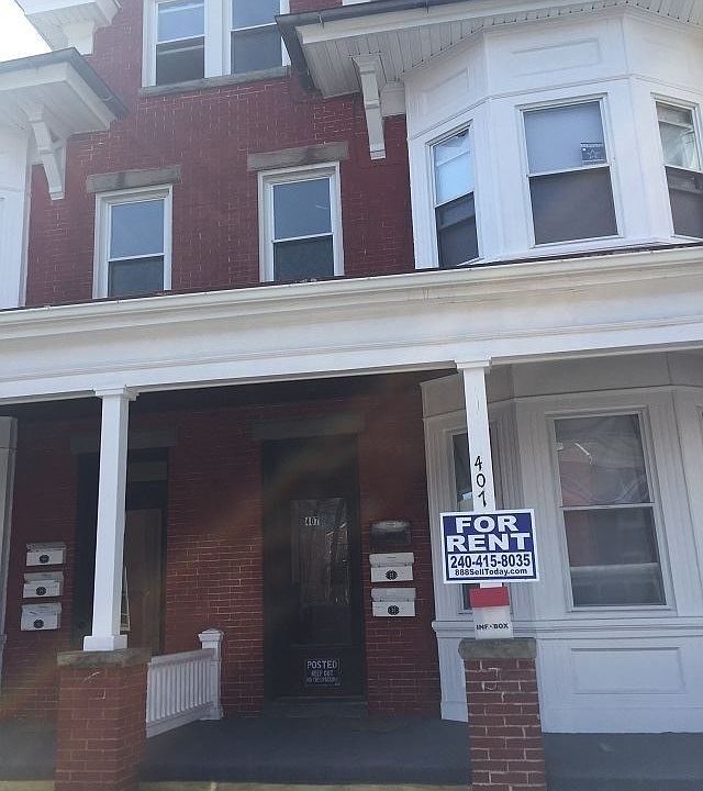 1st image of 407 S Potomac St