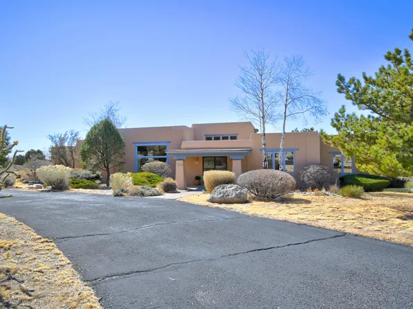 553 Black Bear Rd NE, Albuquerque, NM 87122