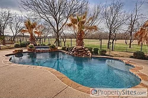2nd image of 4011 Calloway Dr