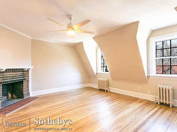 2nd image of 221 Burns St Floor 3