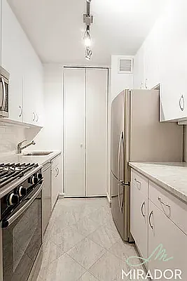 Rented by Mirador Real Estate | media 17