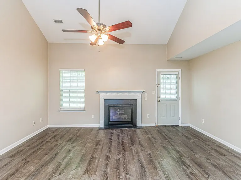 3952 Tyler Bluff Ln — Photo 4