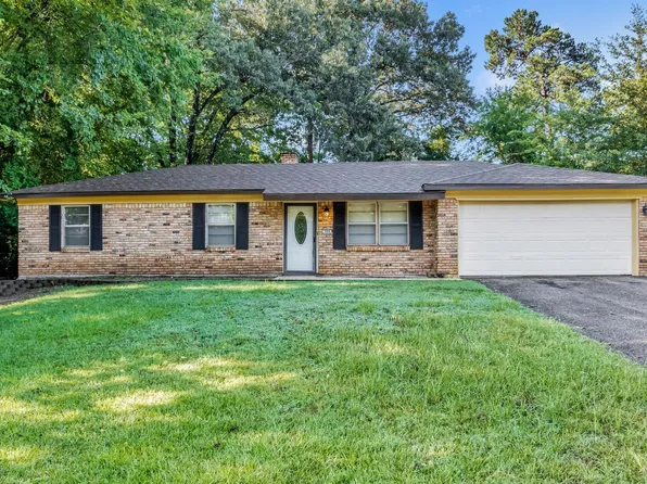 504 Crystal St, Longview, TX 75604