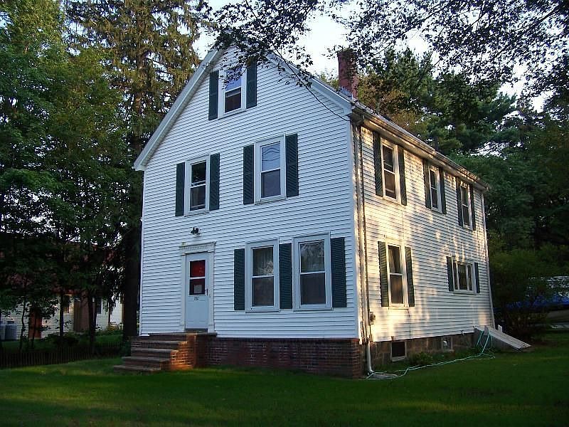 1st image of 881 Salem St