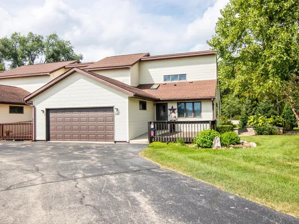 N6973 Rock Lake Rd APT 26, Lake Mills, WI 53551