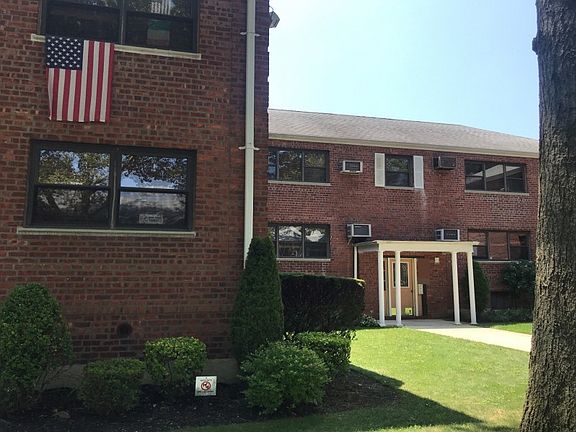 3rd image of 15520 86th St