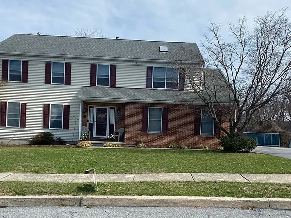 2909 Daniel Dr, Sinking Spring, PA 19608