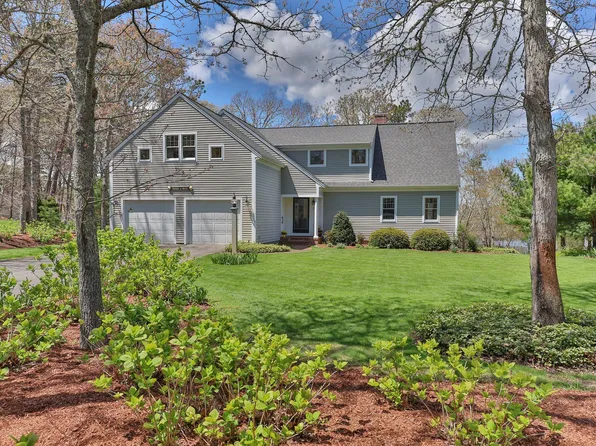 5 Eldridge Pond Road, Harwich, MA 02645