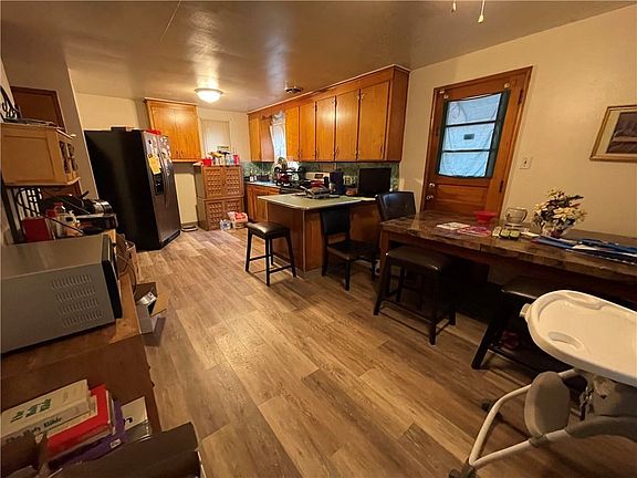 3rd image of 341 Pennoak Dr