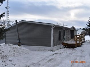 211 Railroad St, Garrison, ND 58540