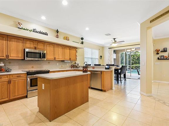 4th image of 8721 Kilkenny Ct