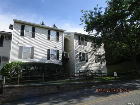 28 Lexington Hl Unit 6, Harriman, NY 10926