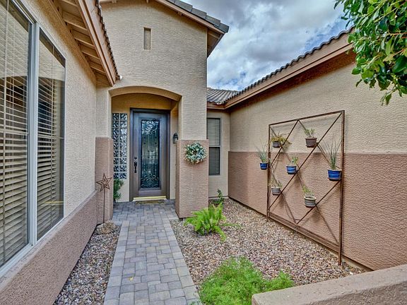 Beautiful Entrance to Home