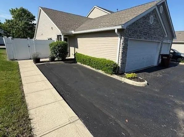 6983 Remsen Dr, Canal Winchester, OH 43110