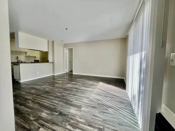 322 Hillside Terrace