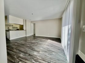 322 Hillside Terrace