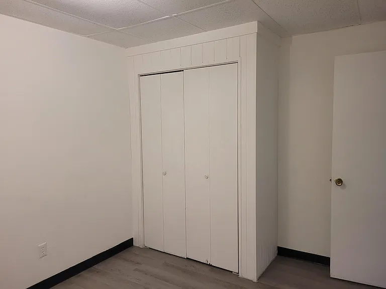 404 W Mill St #5 — Photo 8