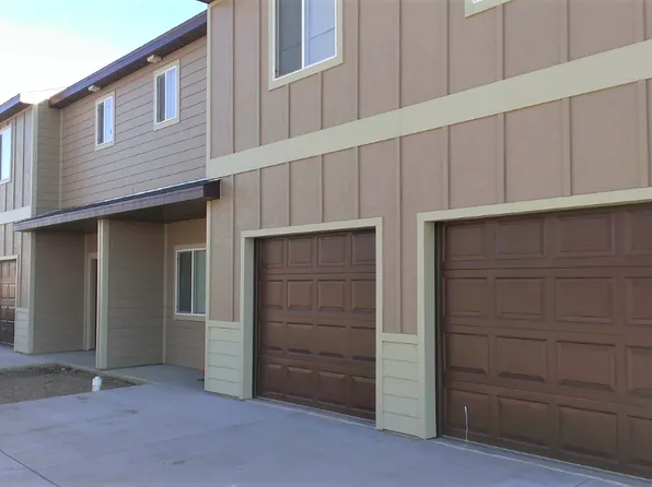 5805 Victoria Ave Unit H, Williston, ND 58801