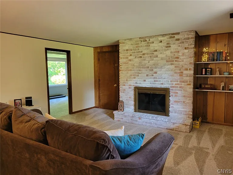 6319 Danbury Dr — Photo 6