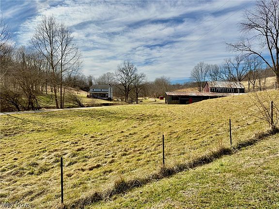 3rd image of 17377 Murphy Rd